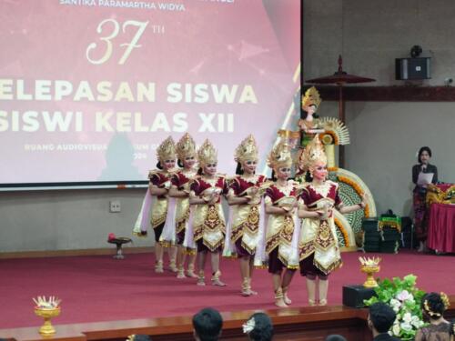 Graduation-37-11