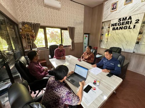 KERJA SAMA ANTAR BAWASLU KABUPATEN BANGLI DENGAN SMA NEGERI 2 BANGLI